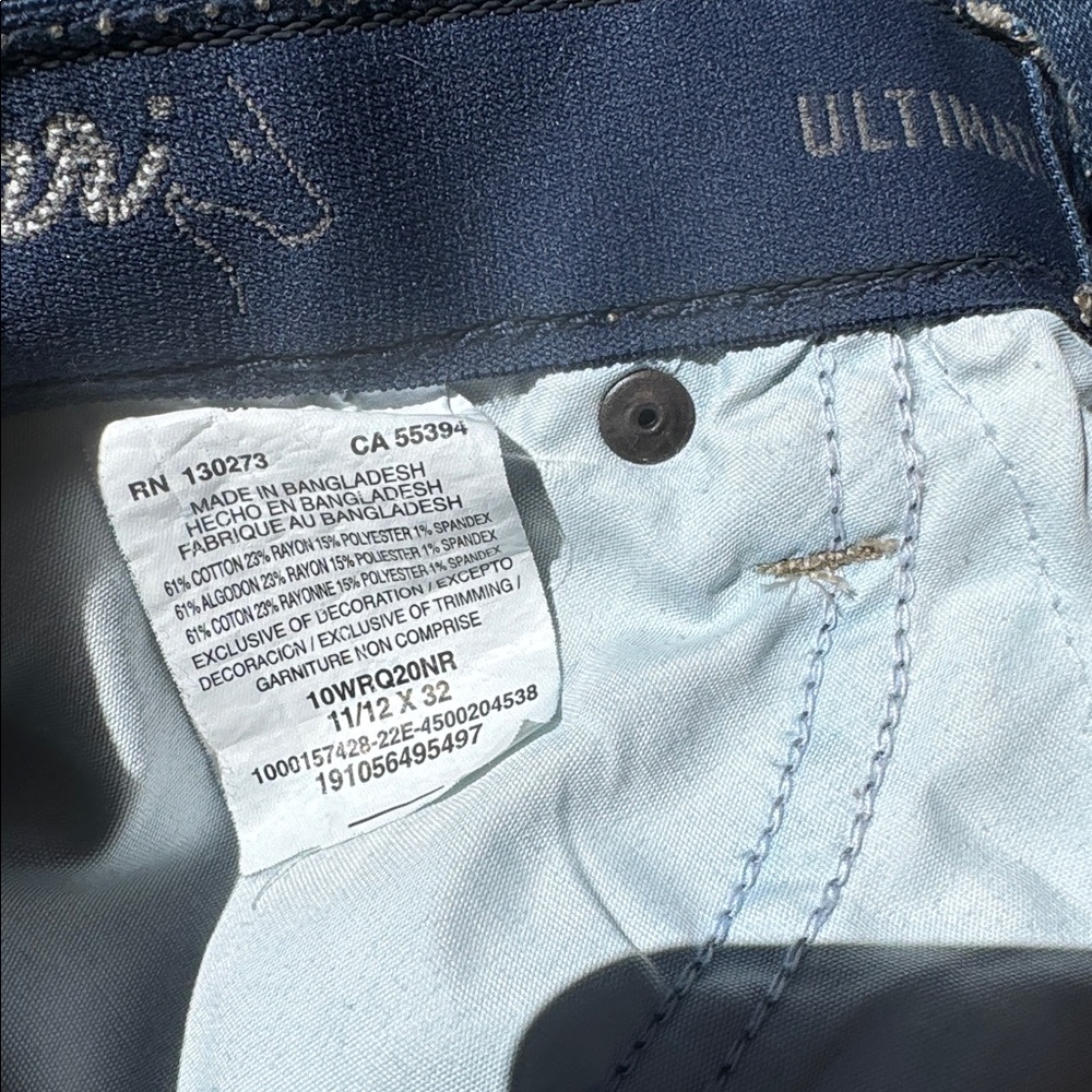 Wrangler Dark Blue Bootcut Jeans - Picture 7 of 7